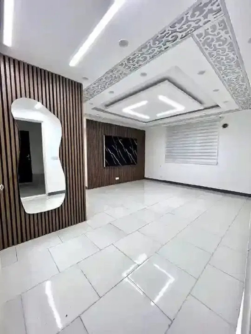 آپارتمان 83 متری دو خوابه در فاز 2 پرند14954542812
