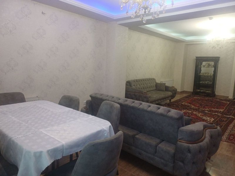 آپارتمان 127 متری دو خوابه در کوی مهران تبریز14957342826