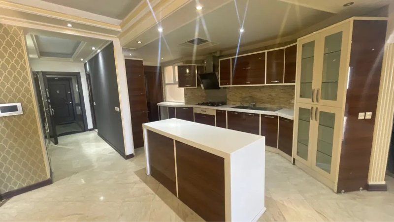 آپارتمان 110 متری دو خوابه در سعادت آباد تهران
