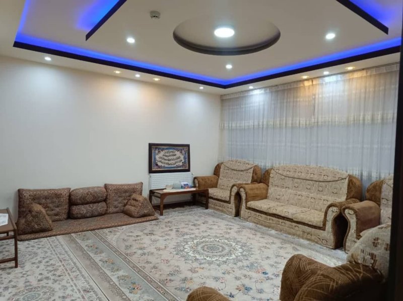 آپارتمان 92 متری دو خوابه در بلوار جمهوری یزد