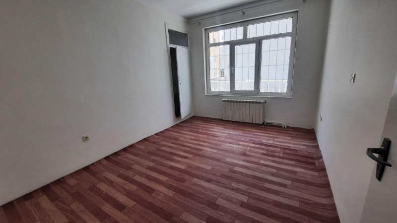 آپارتمان 160 متری سه خوابه در فرهنگ همدان124537432