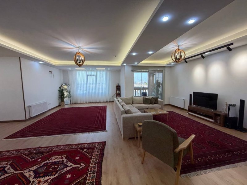 آپارتمان 150 متری سه خوابه در فاز 2 اندیشه15006643230
