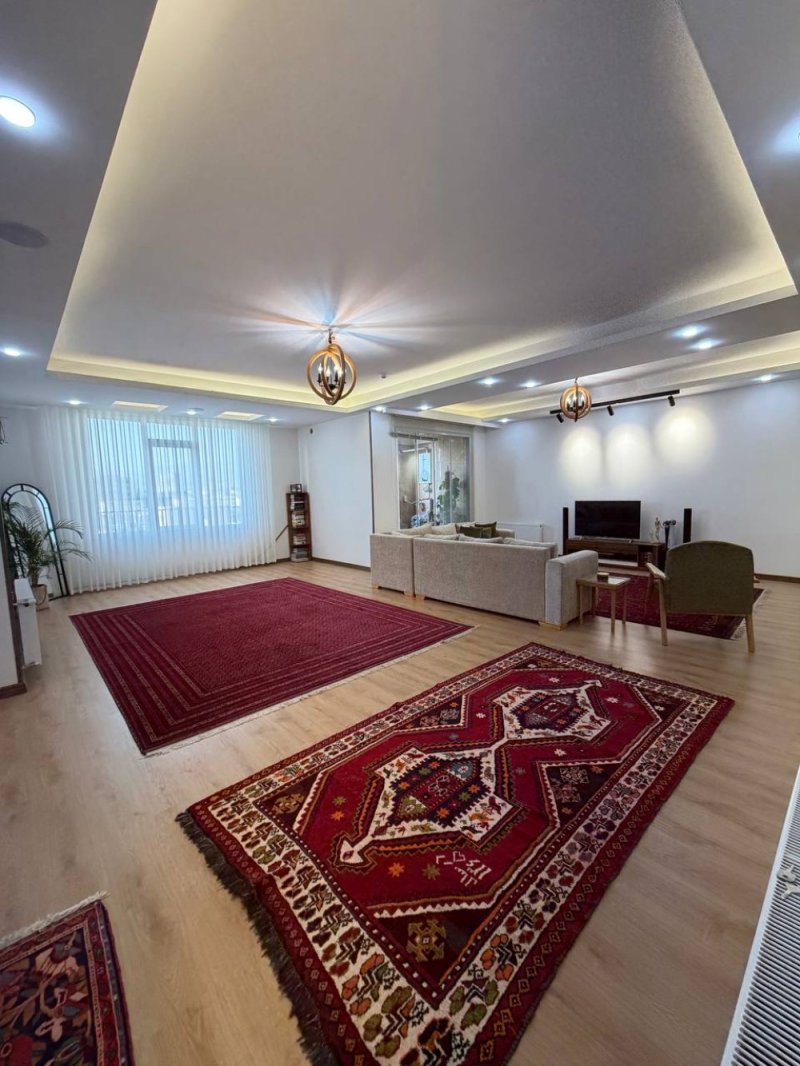 آپارتمان 150 متری سه خوابه در فاز 2 اندیشه15006643237