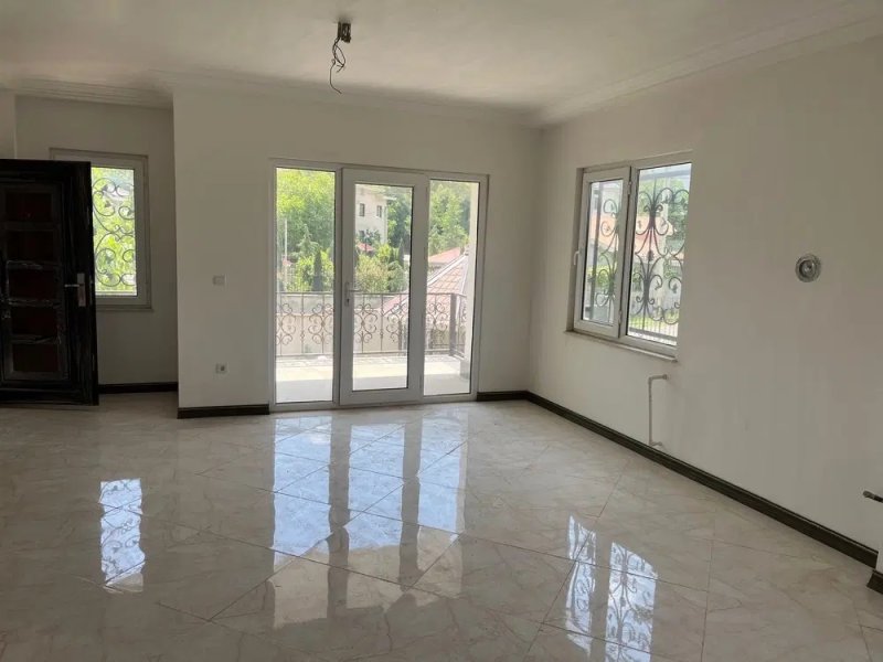 ویلا 483 متری چهارخوابه در کلاردشت15017143328