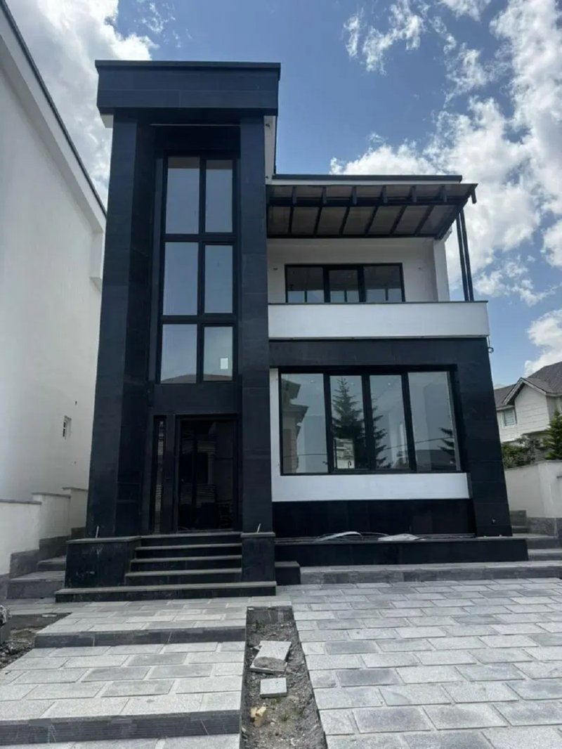 ویلا 250 متری سه خوابه در کلاردشت