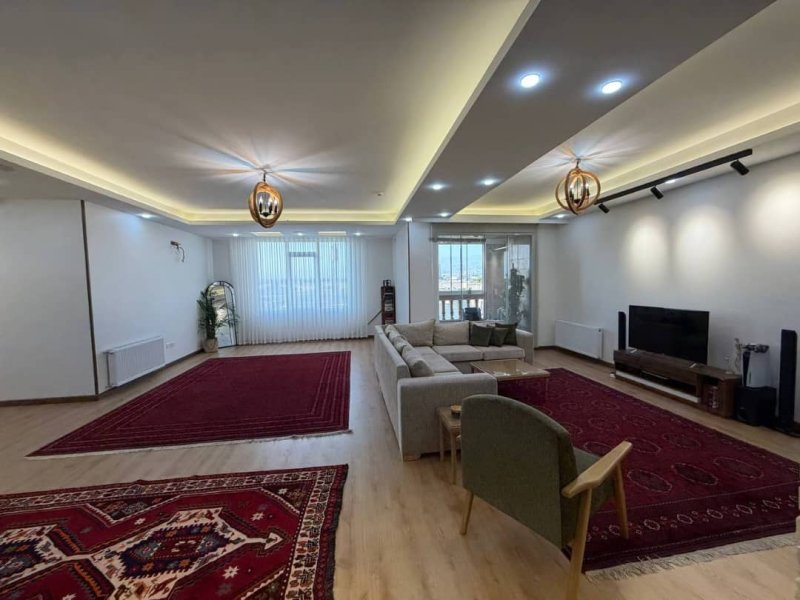 آپارتمان 150 متری سه خوابه در اندیشه15038543493