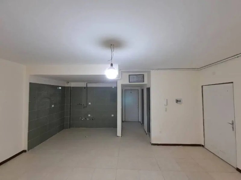 آپارتمان 84 متری دو خوابه در فاز 2 پرند15083443987