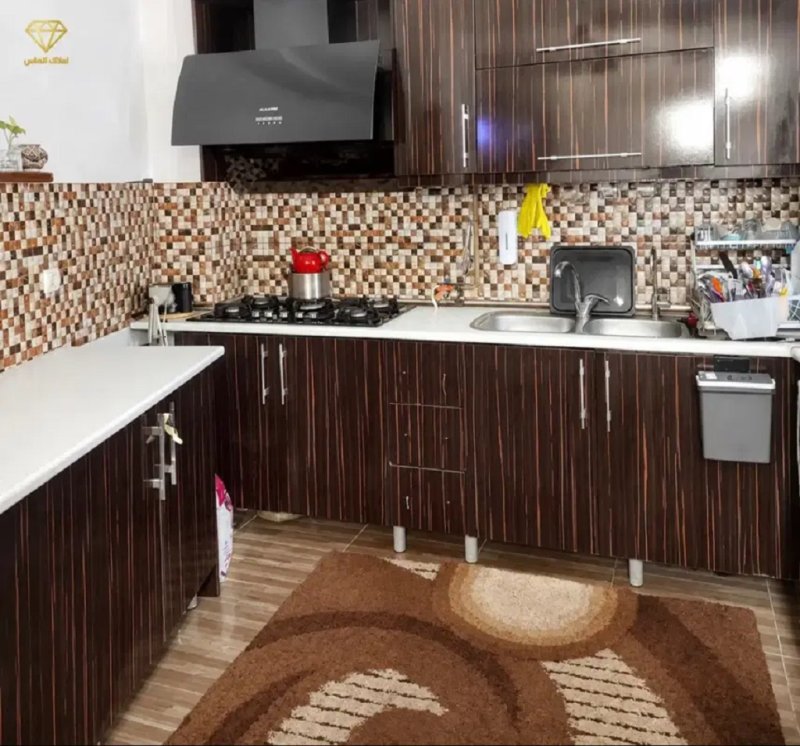 آپارتمان 81 متری دو خوابه در باهنر رشت15093844056