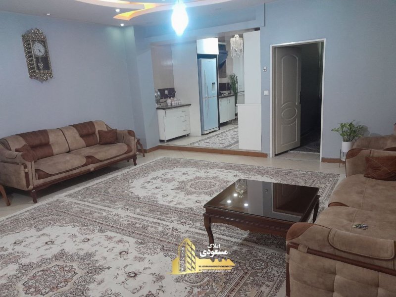 آپارتمان 96 متری دو خوابه در امیریه شهریار15115944180
