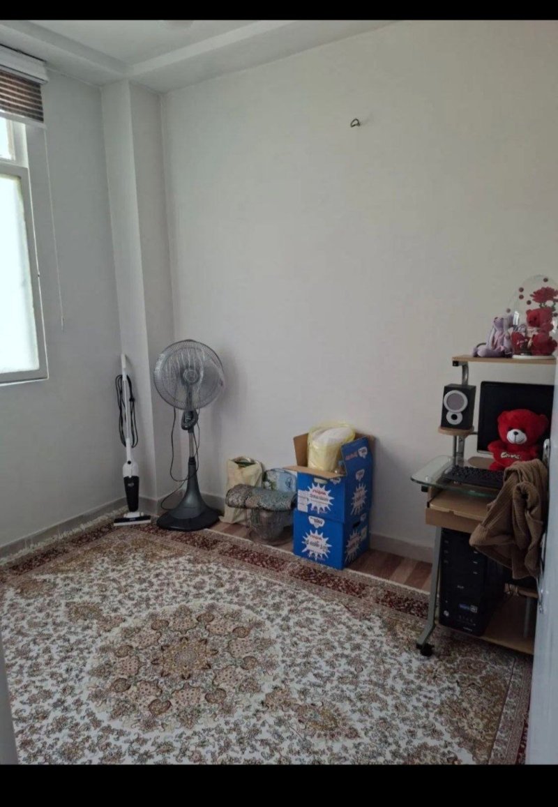 آپارتمان 82 متری دو خوابه در شادآباد تهران