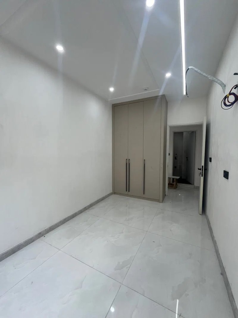 آپارتمان 165 متری سه خوابه در معلم رشت15134644382