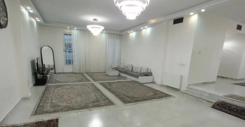 آپارتمان 185 متری سه خوابه در صادقیه تهران