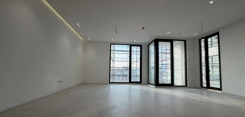 آپارتمان 155 متری سه خوابه در سعادت آباد تهران15156144567