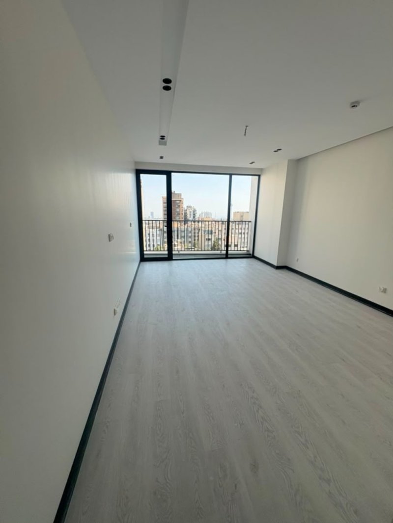 آپارتمان 220 متری سه خوابه در سرو تهران15157644584