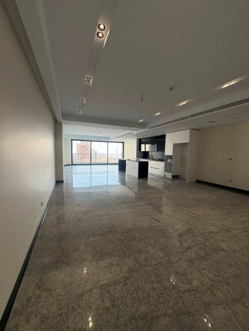 آپارتمان 220 متری سه خوابه در سرو تهران15157644587