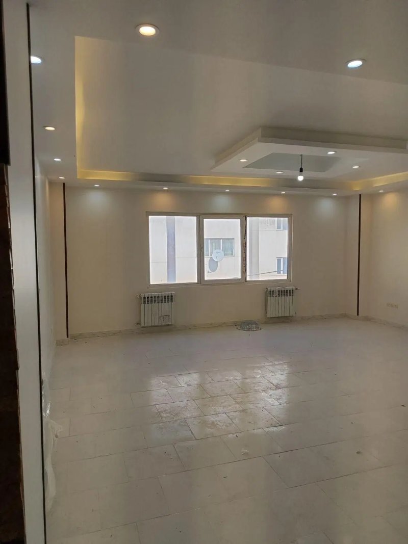 آپارتمان 84 متری دو خوابه در فاز 6 پرند15166044661
