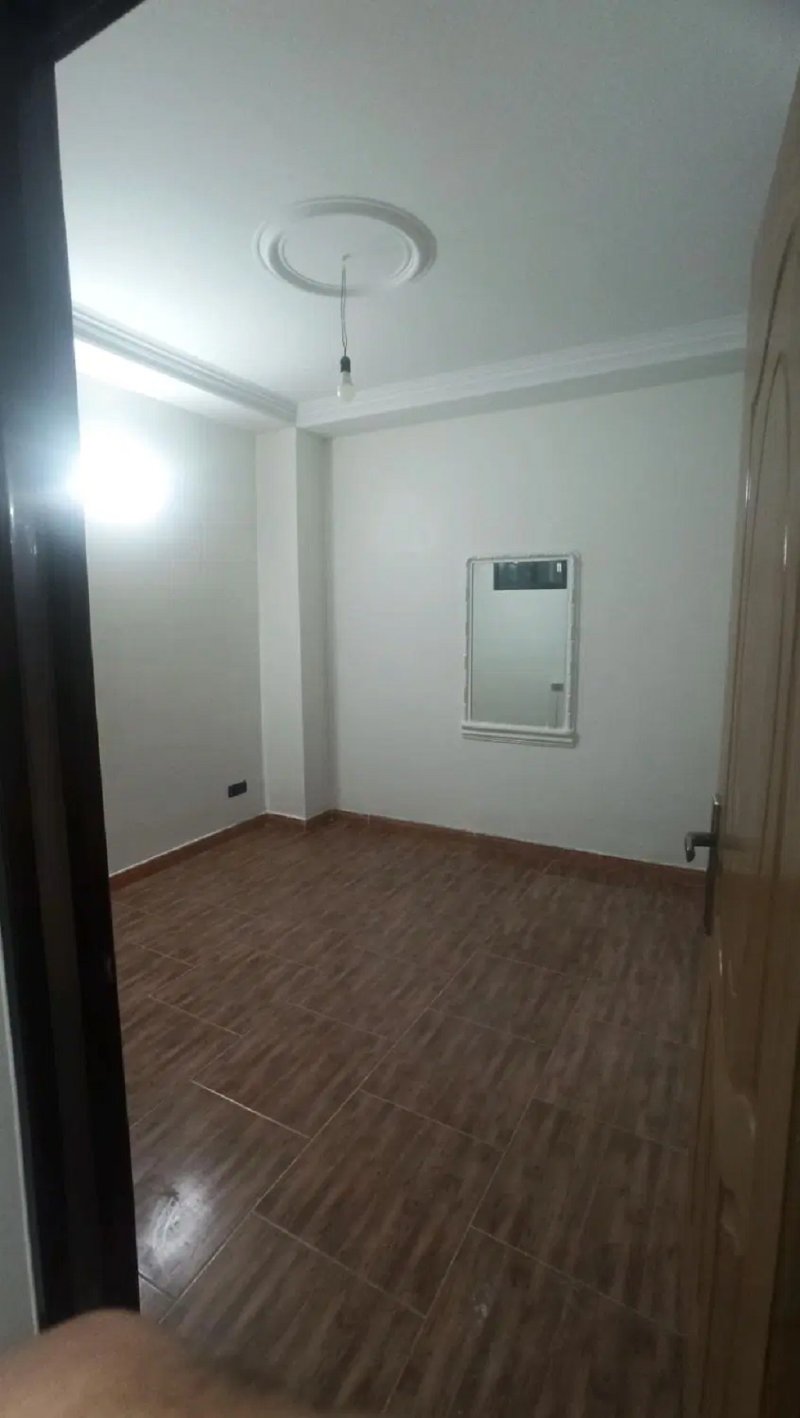 آپارتمان 80 متری دو خوابه در بلوار زرافشان اسلام شهر15170344690