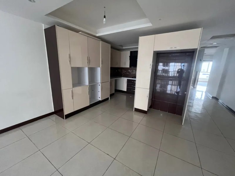 آپارتمان 200 متری سه خوابه در نخست وزیری بابلسر15179344819