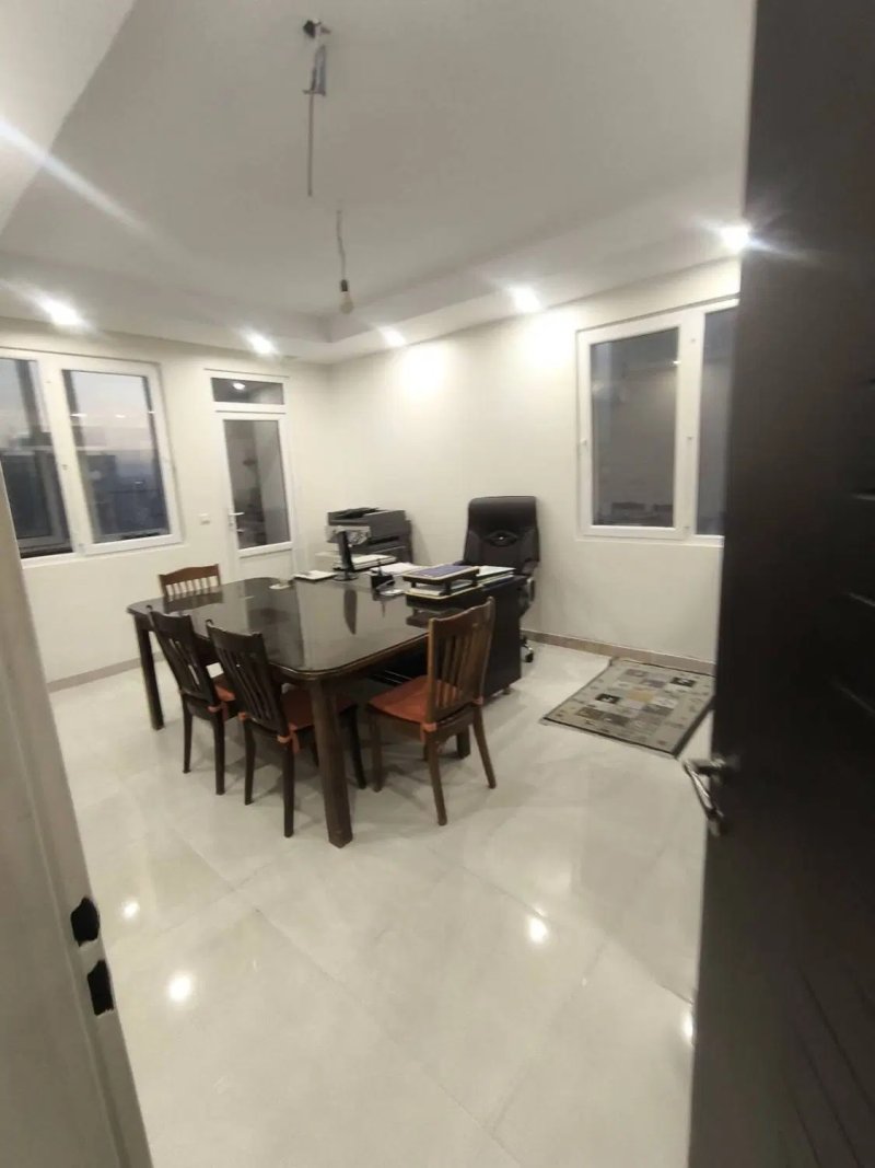 آپارتمان 317 متری سه خوابه در حشمتیه تهران15183544875