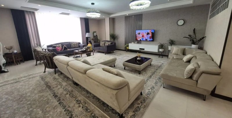 آپارتمان 129 متری سه خوابه در کوی زنبق کرج