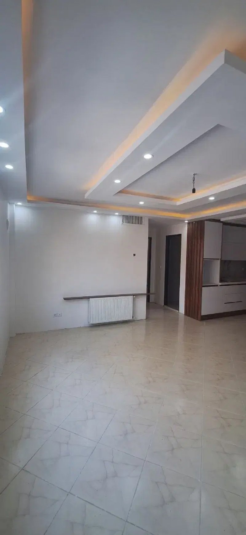 آپارتمان 83 متری یک خوابه در فاز 6 پرند15194844981