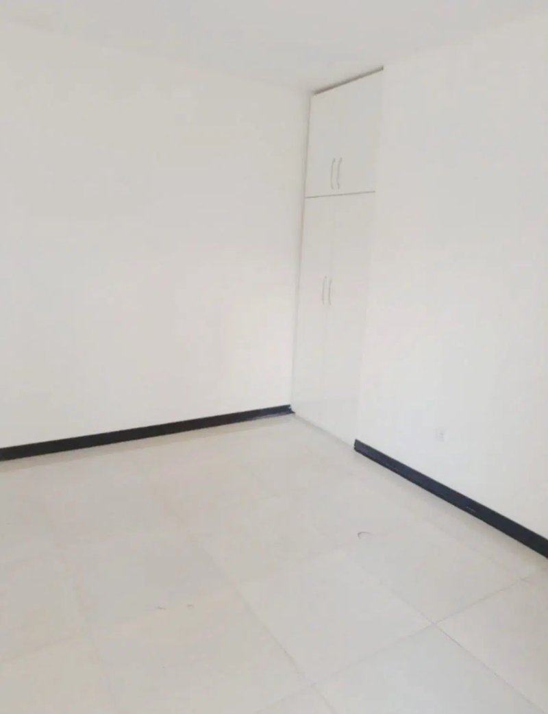 آپارتمان 74 متری دو خوابه در فاز 6 پرند15195044987