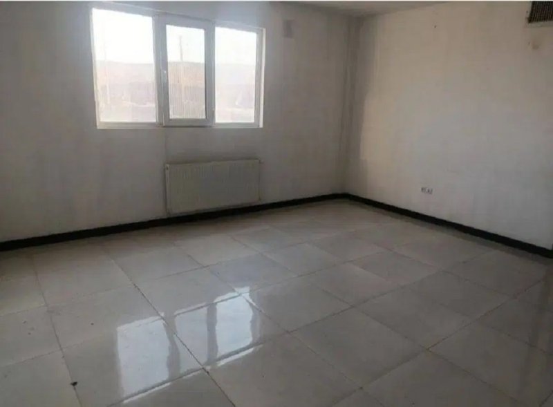 آپارتمان 74 متری دو خوابه در فاز 6 پرند15195044988