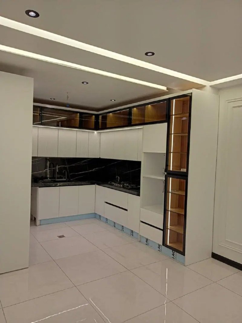 آپارتمان 200 متری سه خوابه در سعادت آباد تهران15208445162