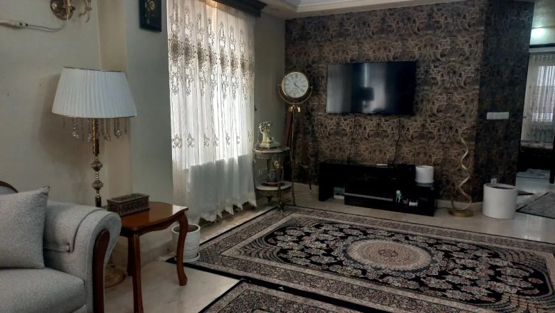 آپارتمان 102 متری دو خوابه در رادیو دریا چالوس15217045316