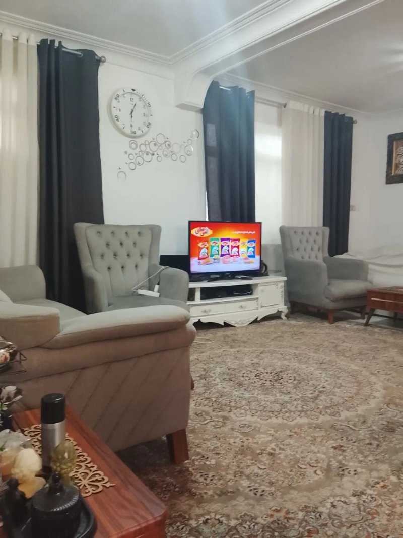 خانه 240 متری دو خوابه در کوی غلام نیا رشت