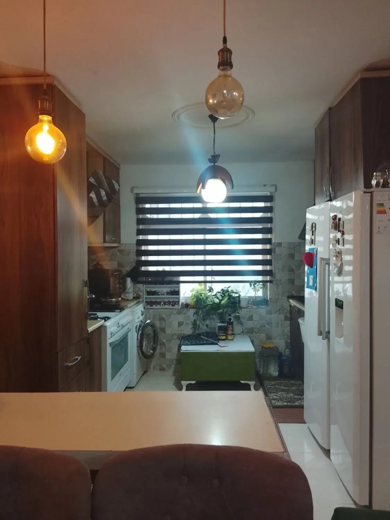 خانه 240 متری دو خوابه در کوی غلام نیا رشت15222545397
