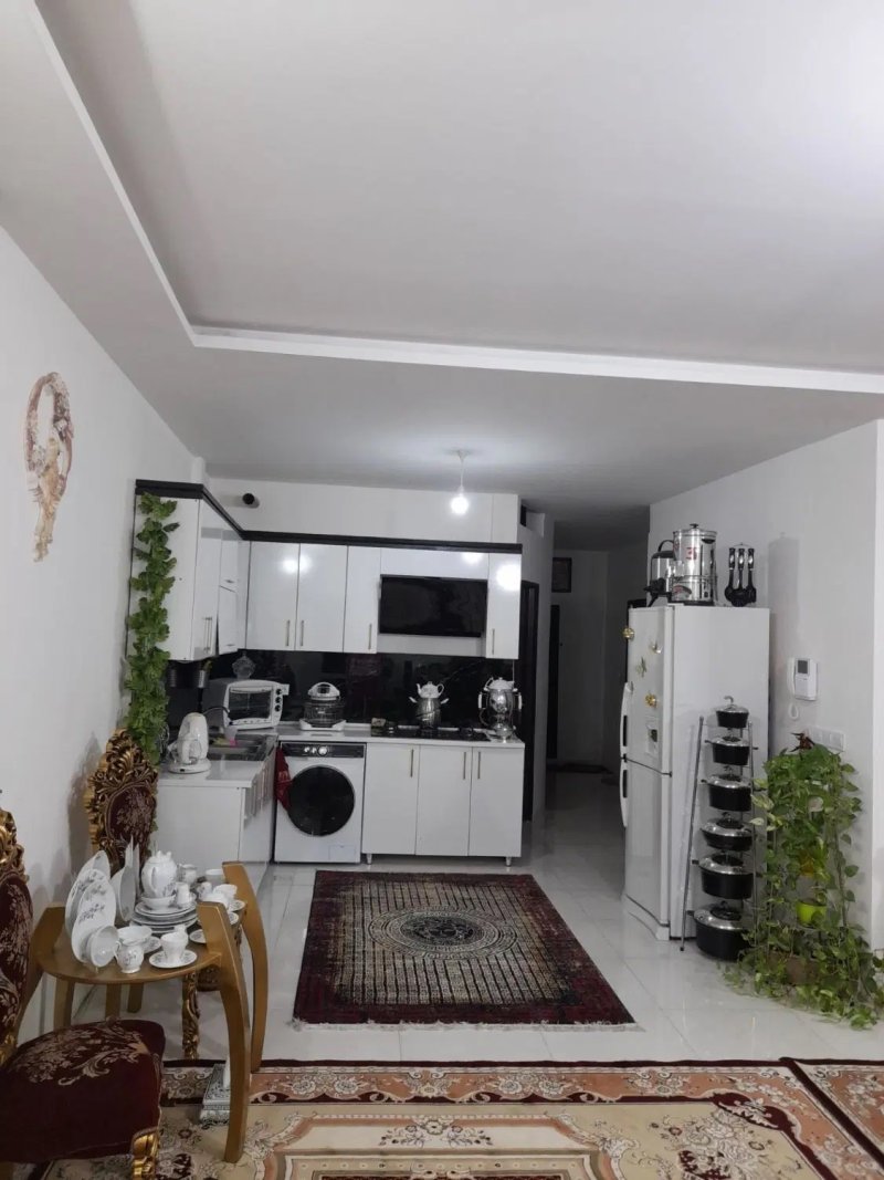آپارتمان 95 متری دو خوابه در خیابان نسترن مشهد