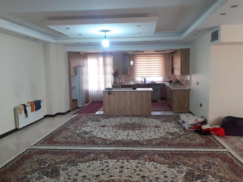 آپارتمان 130 متری سه خوابه در باغ فیض تهران
