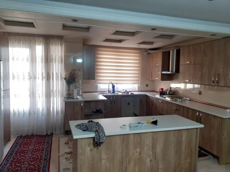آپارتمان 130 متری سه خوابه در باغ فیض تهران15233345486