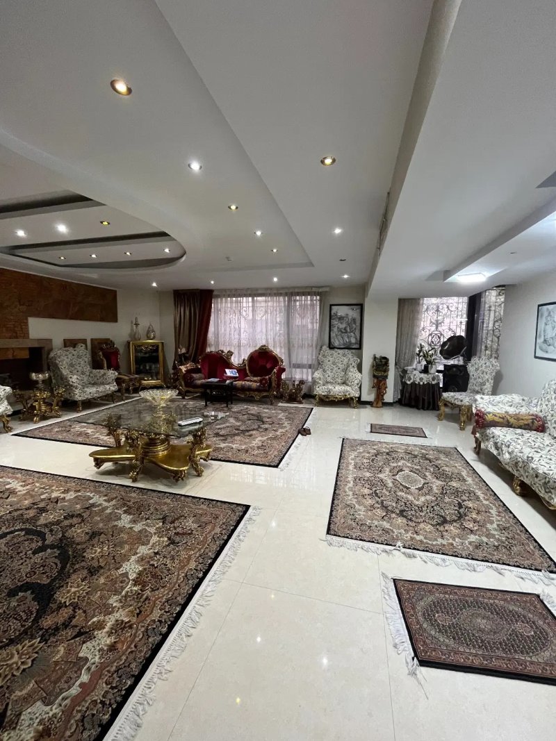 آپارتمان 300 متری چهارخوابه در جهانشهر کرج15244745604