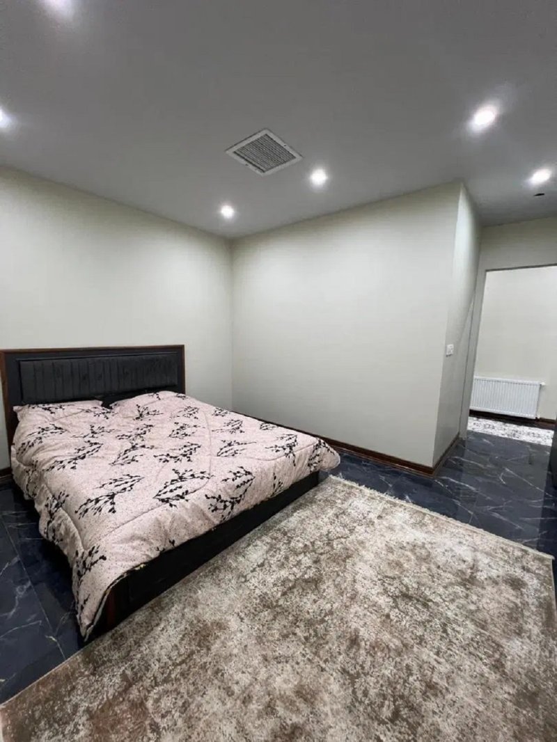 ویلا 700 متری چهارخوابه در چهارباغ کرج15247645636