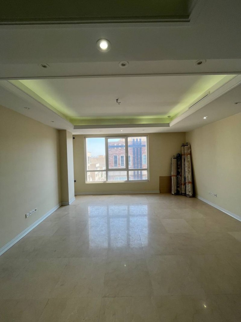 آپارتمان 83 متری دو خوابه در مرزداران تهران15260245809
