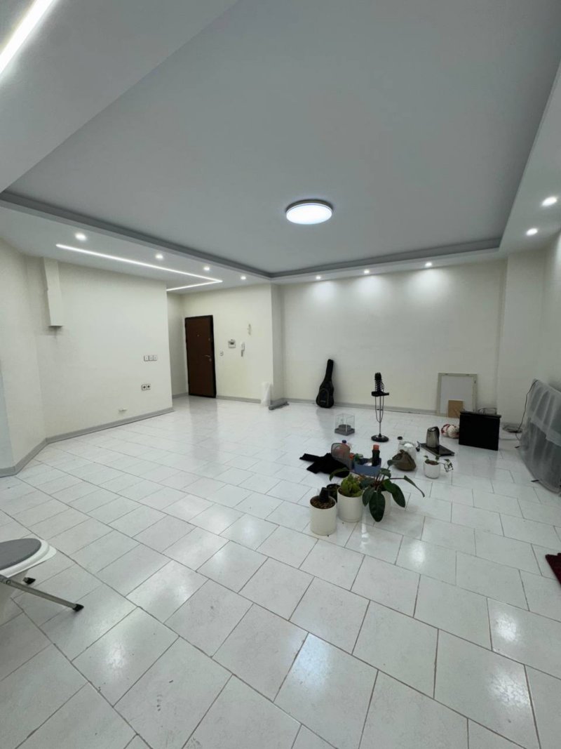 آپارتمان 95 متری دو خوابه در خیابان تعاون شهریار15260745833