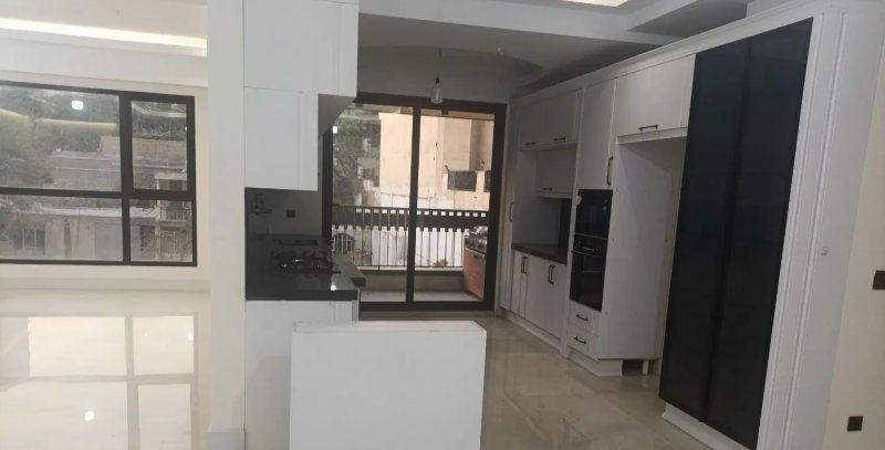 آپارتمان 188 متری سه خوابه در مرزداران تهران15262945849