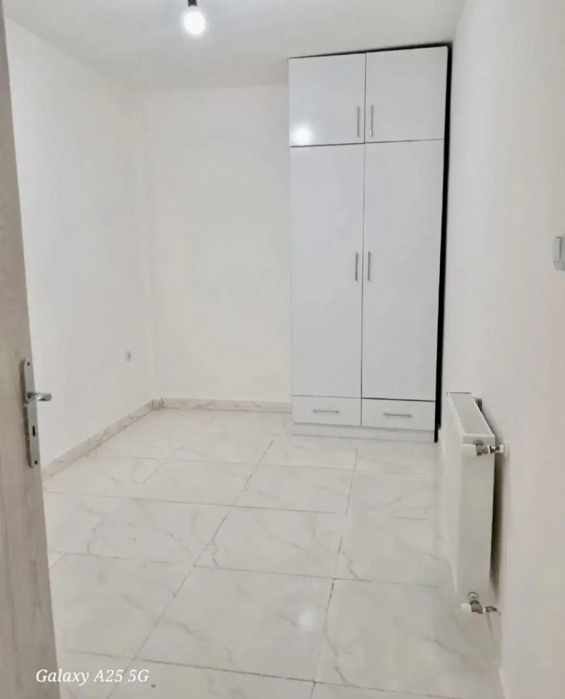 آپارتمان 85 متری دو خوابه در باهنر رشت15295546132