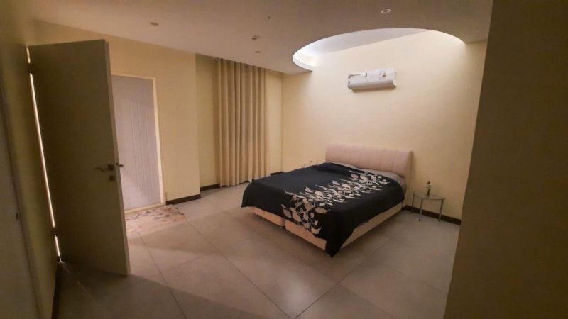 خانه 161 متری سه خوابه در فاز 2 اندیشه15296146149