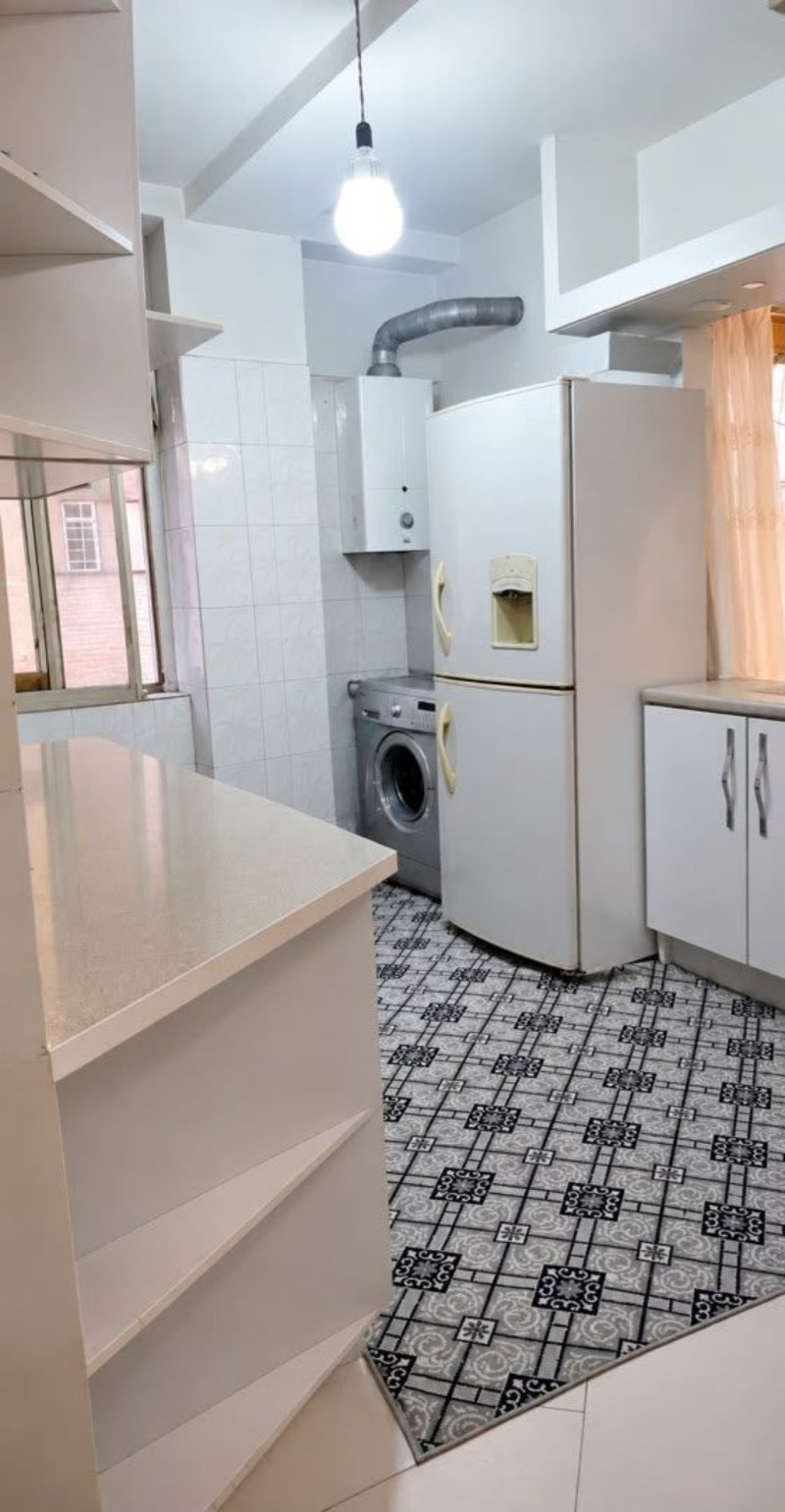 آپارتمان 75 متری دو خوابه در فاز 2 اندیشه15298046181