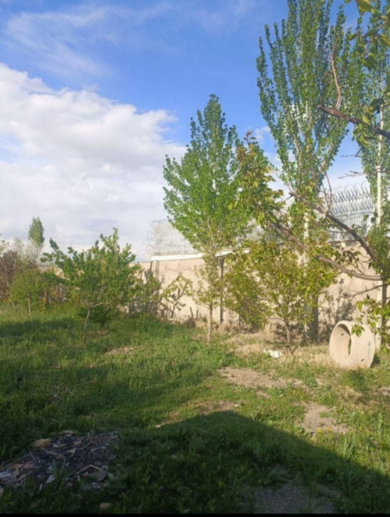 باغ 40 متری در باسمنج تبریز1266344631