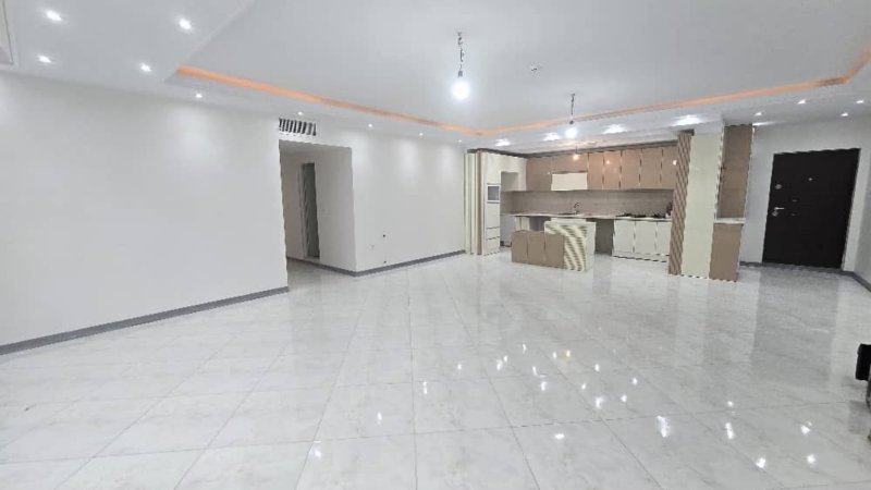 آپارتمان 137 متری سه خوابه در فاز 2 اندیشه15324346358