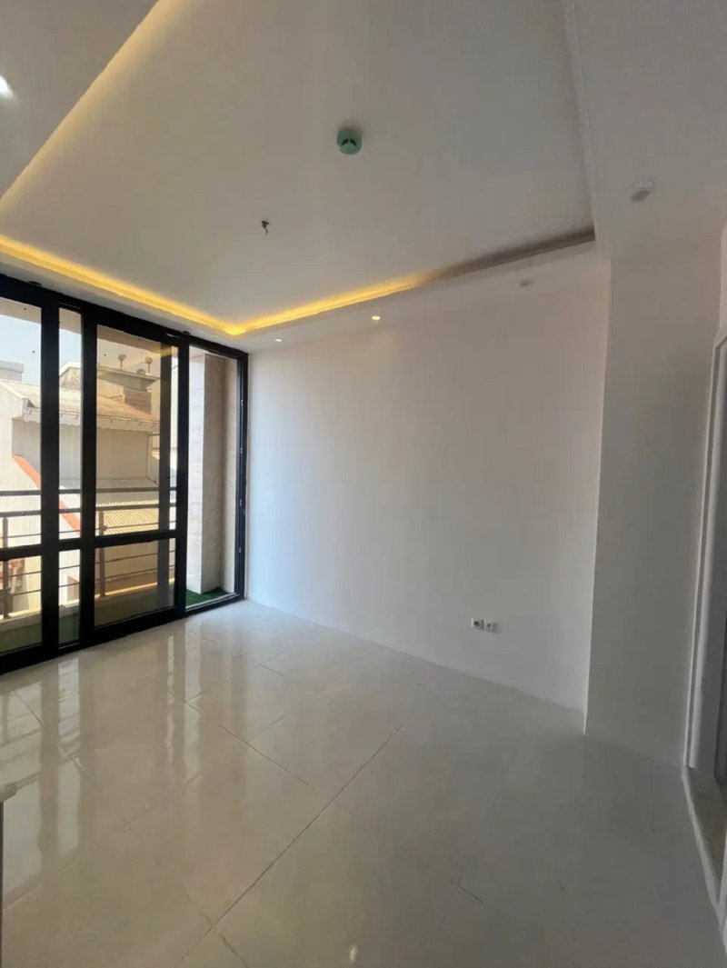 آپارتمان 137 متری سه خوابه در معلم رشت15344846502