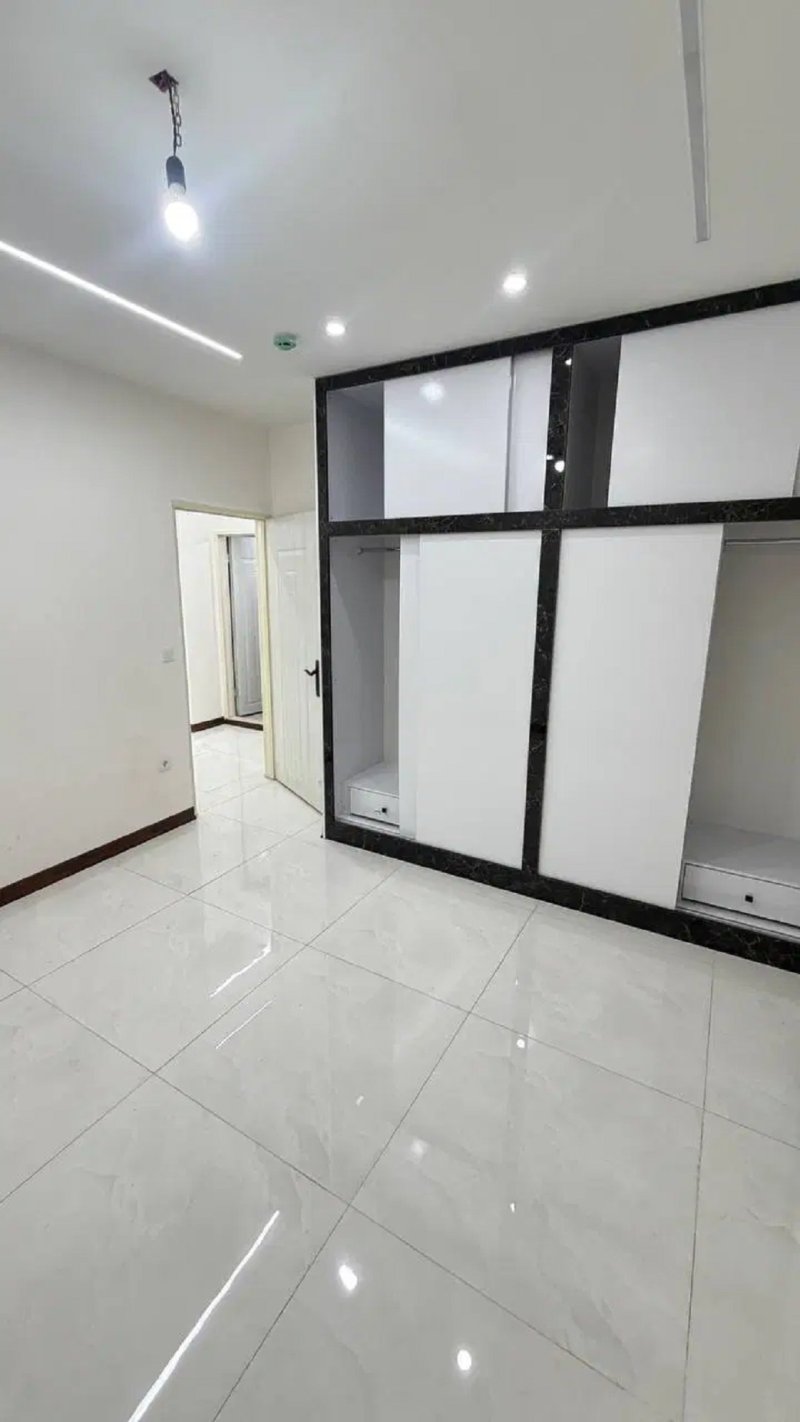 آپارتمان 122 متری دو خوابه در معلم رشت15346846534