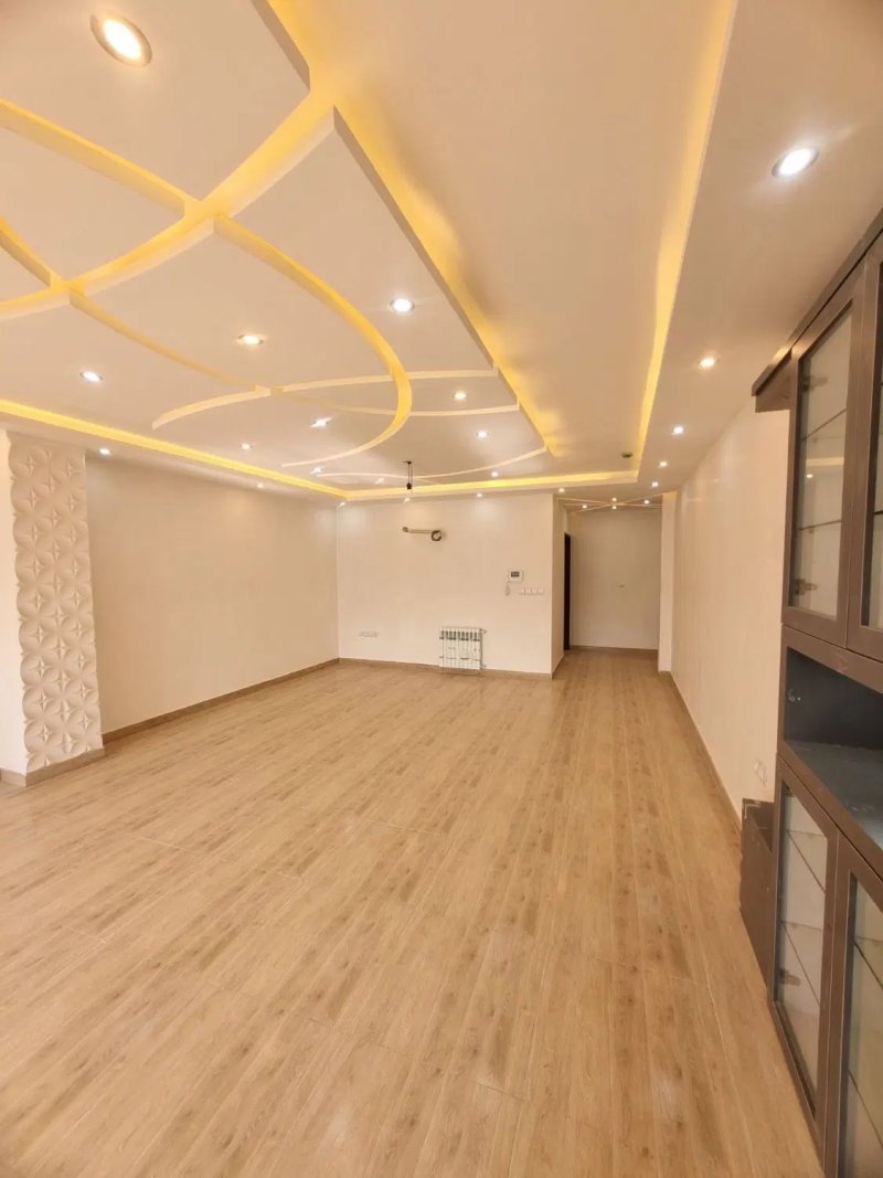 آپارتمان 217 متری چهارخوابه در میدان سرگل رشت15351946608
