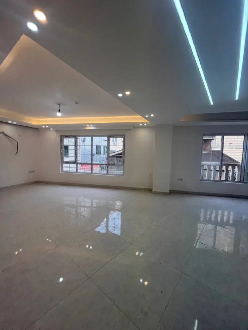 آپارتمان 105 متری دو خوابه در معلم رشت