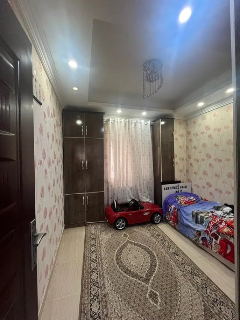 آپارتمان 110 متری دو خوابه در معلم رشت15374446803