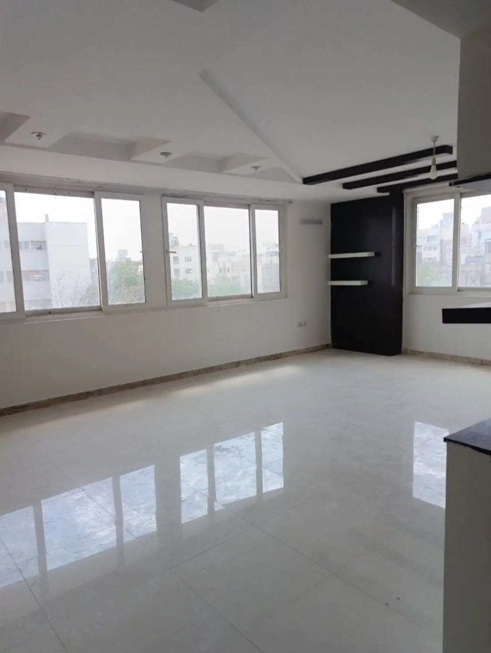 آپارتمان 120 متری دو خوابه در وکیل آباد مشهد15384146875